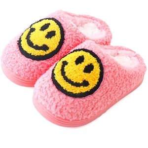 NEW PINK PLUSH MEMORY FOAM SMILEY FACE SLIPPERS